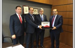 Sn.CHP İZMİR MV.MEHMET ALİ SUSAM'ı TBMM.’deki makamında OTONOMİ ve MASFED adına ziyaret ederek sektör sorunları hakkında görüşme yaptık 07.01.2015